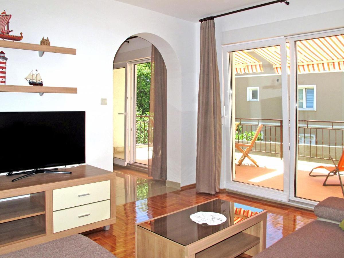 Apartment Luka - Nov103 By Interhome โนวีวีโนดอลสกี ภายนอก รูปภาพ